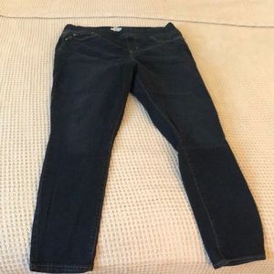 Levi pull on skinny jean
